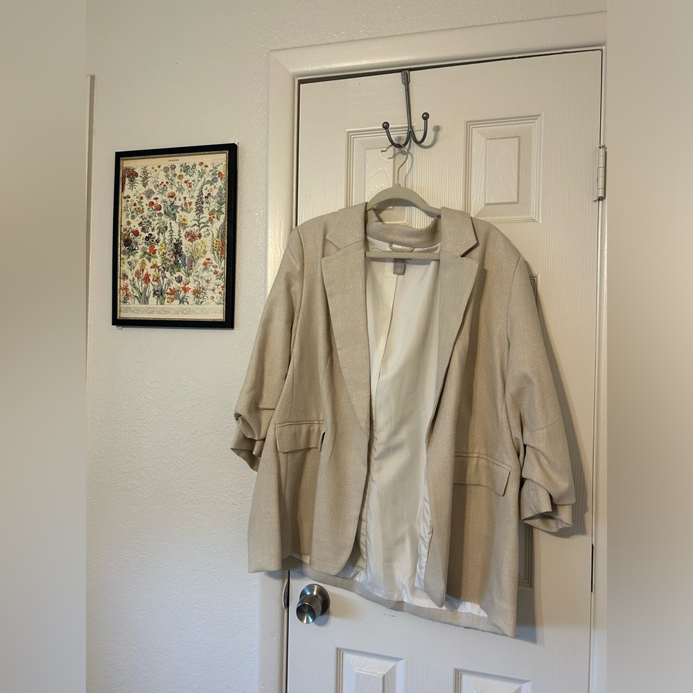 Lightweight Beige Blazer